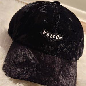Volcom Just A Crush Velvet hat